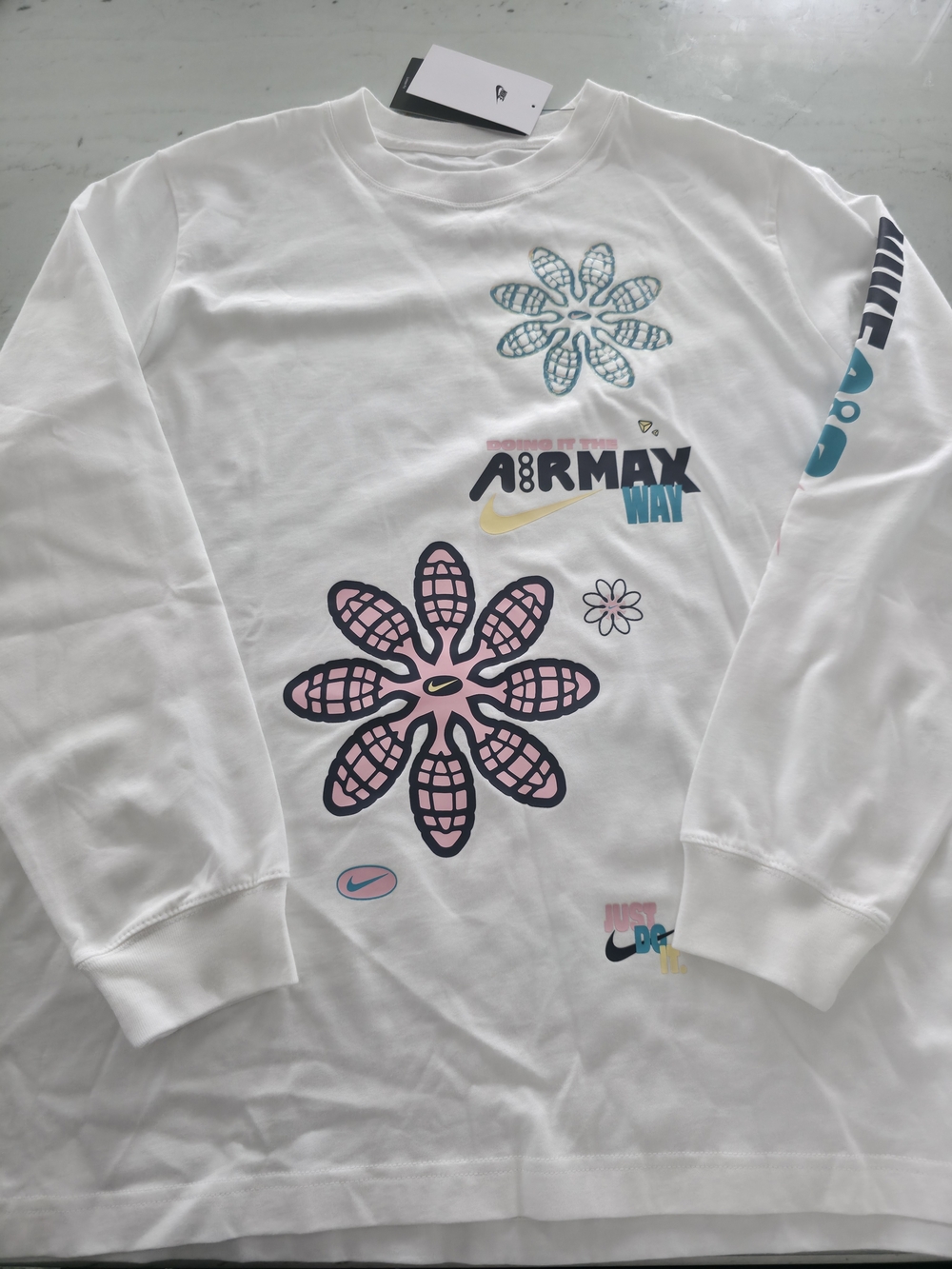 [Brand New] Nike Air Max Way White Long-Sleeve Women Top(M)